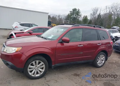 2013 Subaru Forester 2.5X Limited from USA, damaged, VIN JF2SHAFC3DH417601